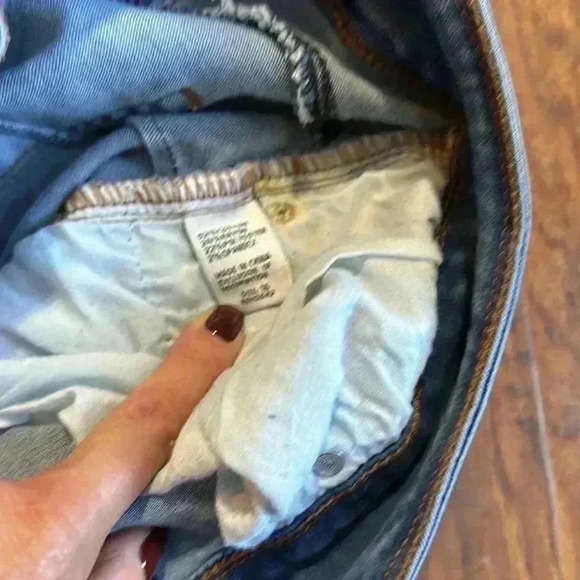 Sandpiper PushUp Jean Capris - Picture 7 of 9